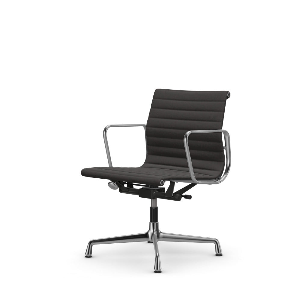 Aluminium Chair EA 131