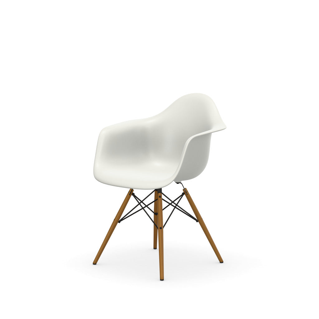 Eames Plastic Armchair RE DAW
