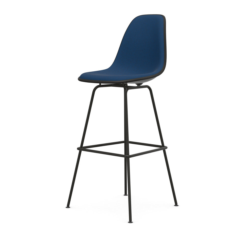 The picture of product EPC Plastic Stool High m.VP.