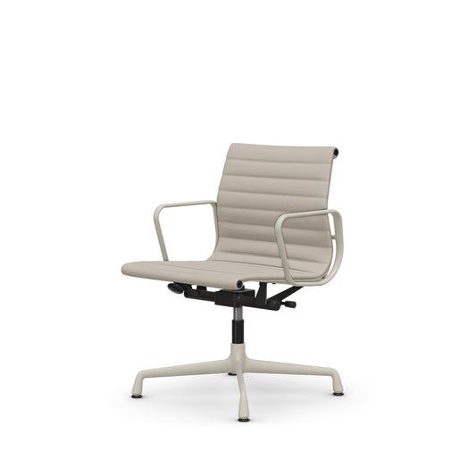 The picture of product EA132 Aluminium Chair