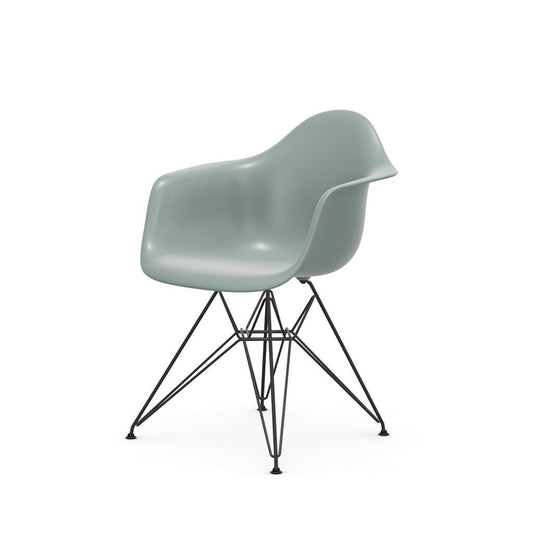 Eames Plastic Sidechair DAR