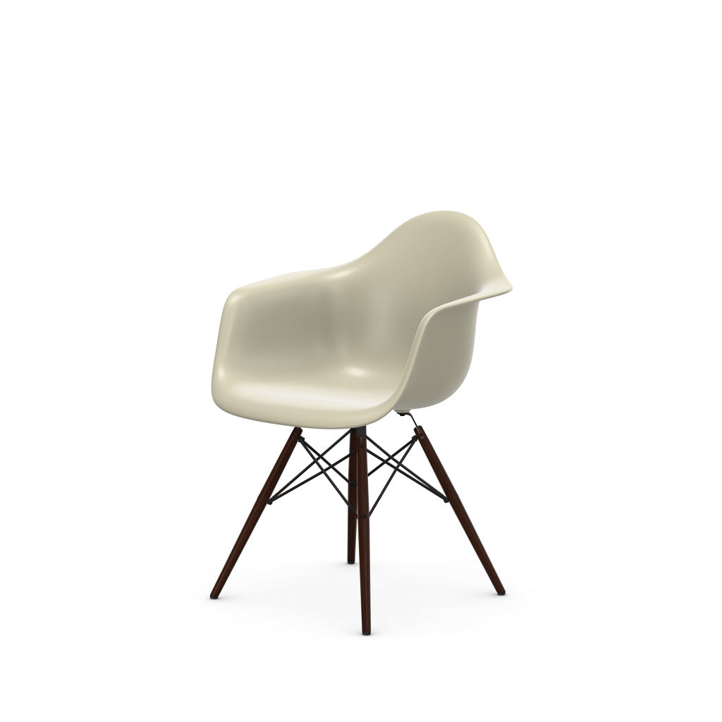 Eames Plastic Armchair RE DAW