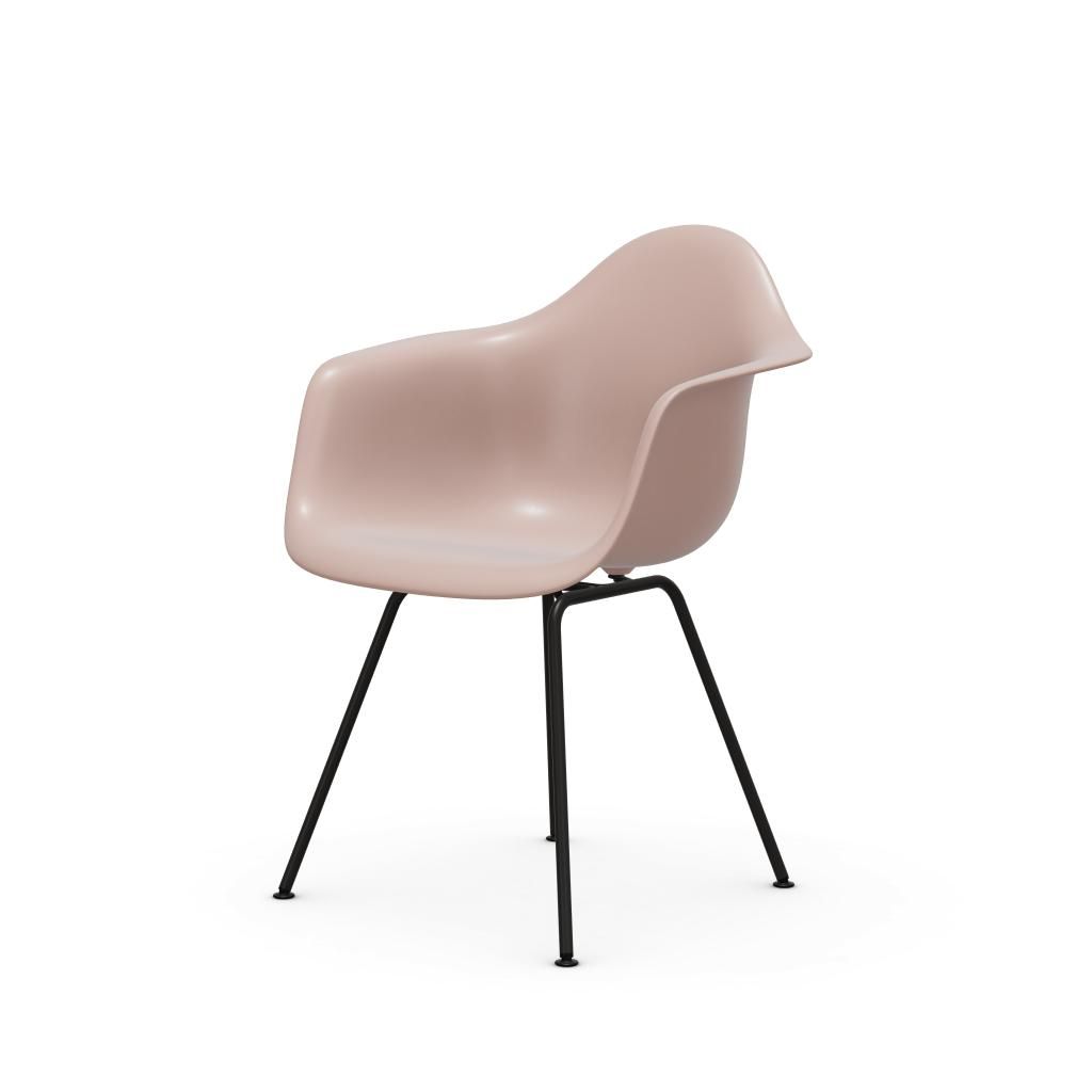 Eames Plastic Armchair DAX