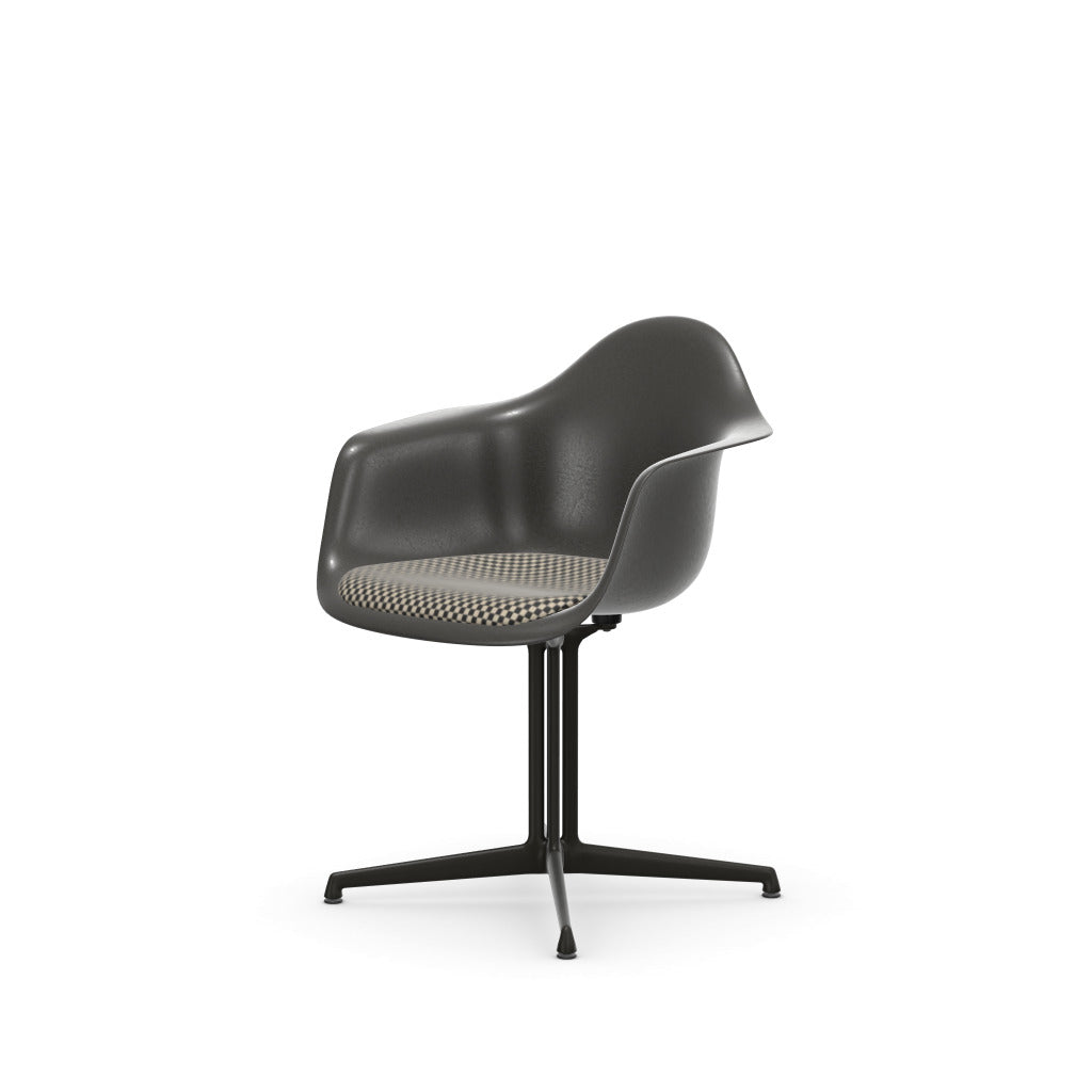 The picture of product EFC DAL Fiberglass Armchair m.SP.(n.H.)