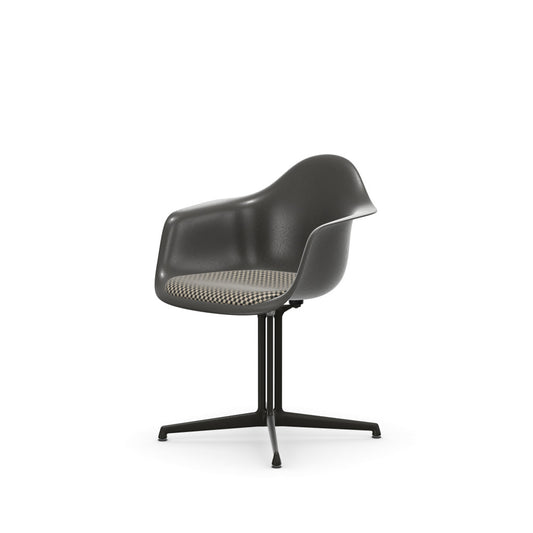 The picture of product EFC DAL Fiberglass Armchair m.SP.(n.H.)