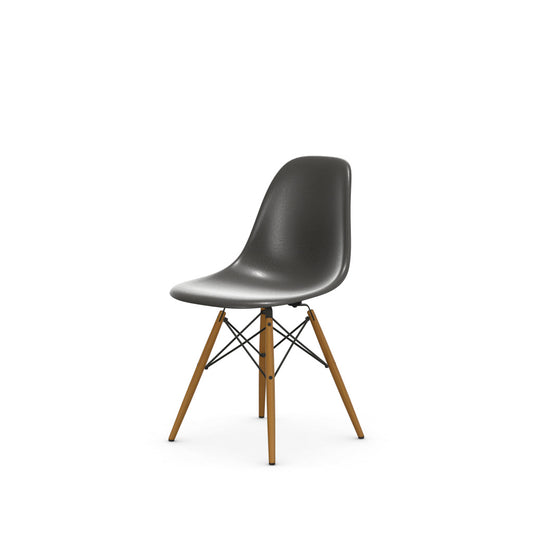 Eames Fiberglass Side Chair DSW