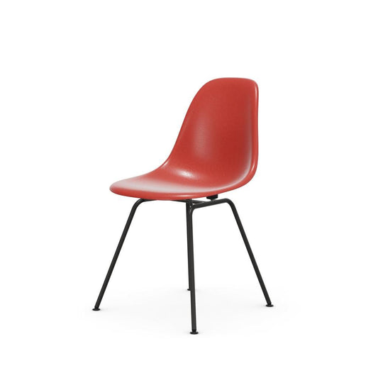 Eames Fiberglass Side Chair DSX