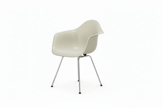 EFC DAX Fiberglass Armchair