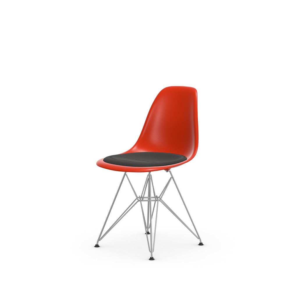 The picture of product Eames Plastic Side Chair DSR