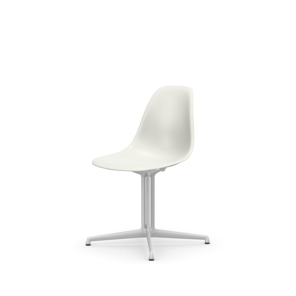 The picture of product EPC DSL Plastic Side Chair (neue Höhe)