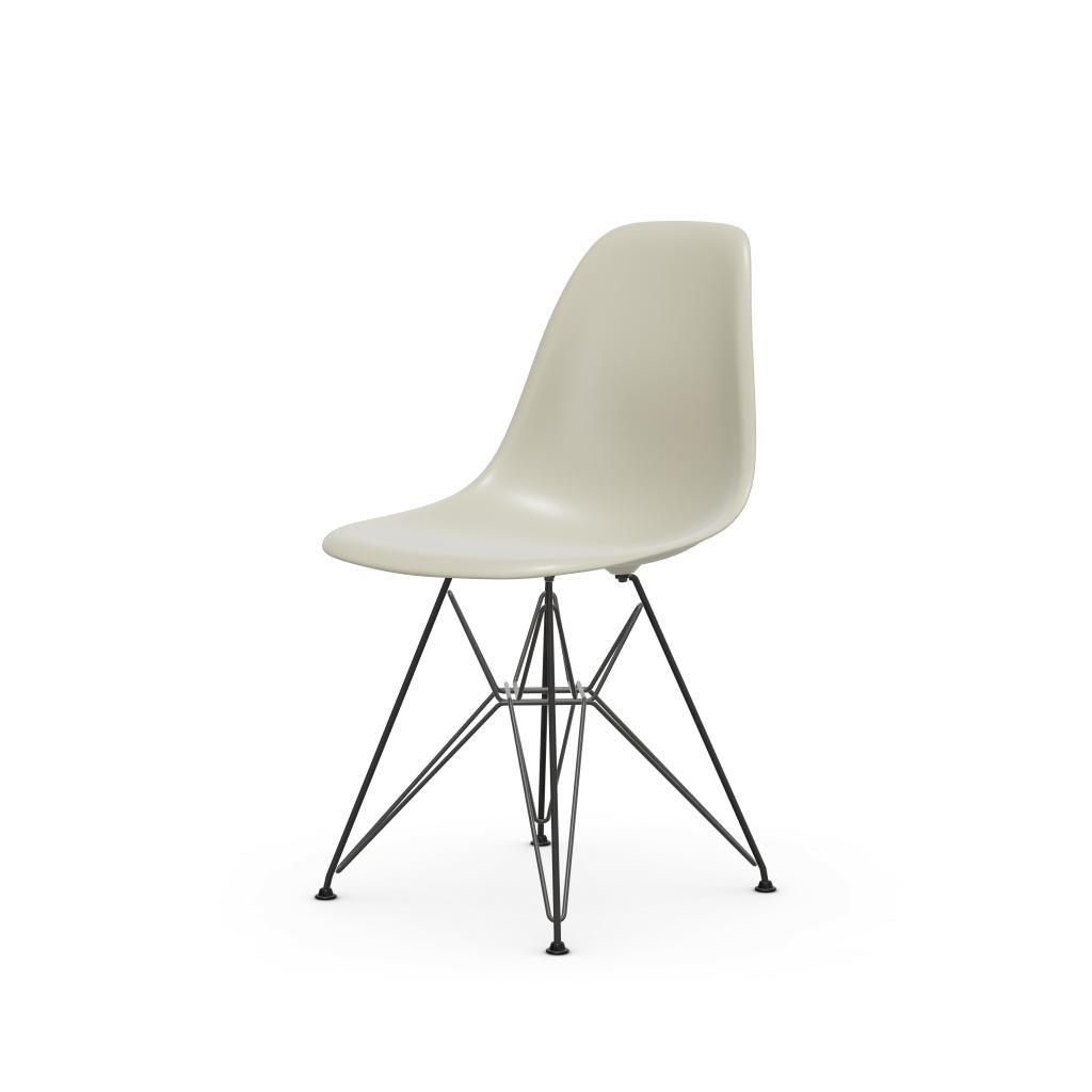 Eames Plastic Sidechair DSR