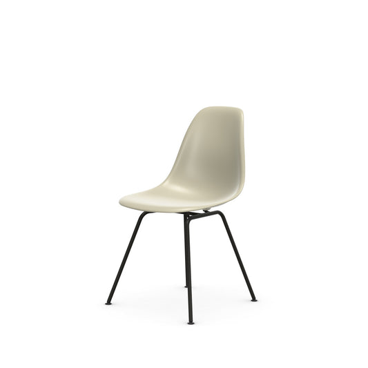 Eames Plastic Side Chair DSX RE