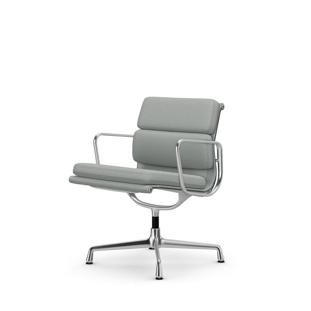 EA 208 Aluminium Chair