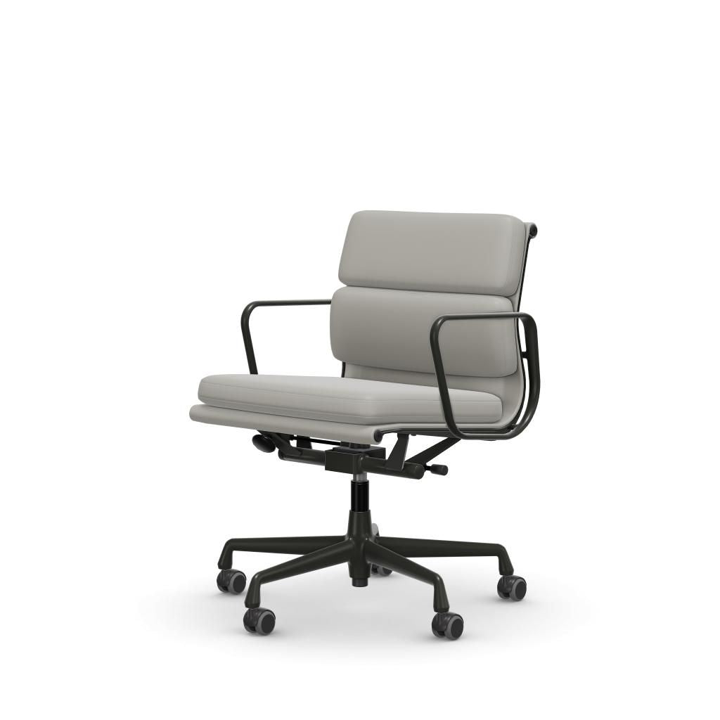 EA 217 Aluminium Chair