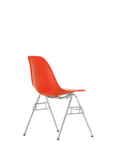 Lade das Bild in den Galerie-Viewer, Eames Plastic Side Chair DSS
